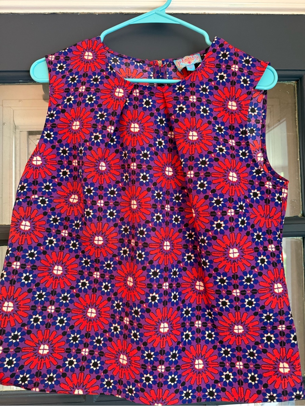 Tracy Reece Plenty Vibrant Floral Sleeveless Top - Red & Purple Medium
